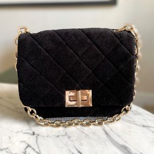 Urban Expressions black quilted fabric shoulder bag with gold chain/turn lock.